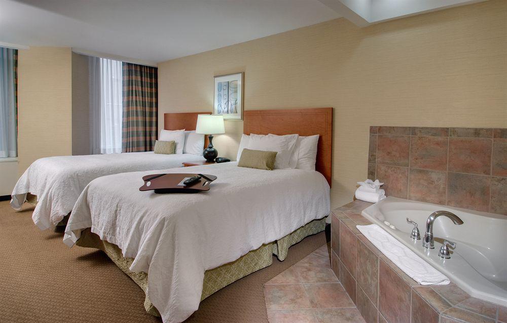 Hampton Inn & Suites Milwaukee Downtown Kültér fotó