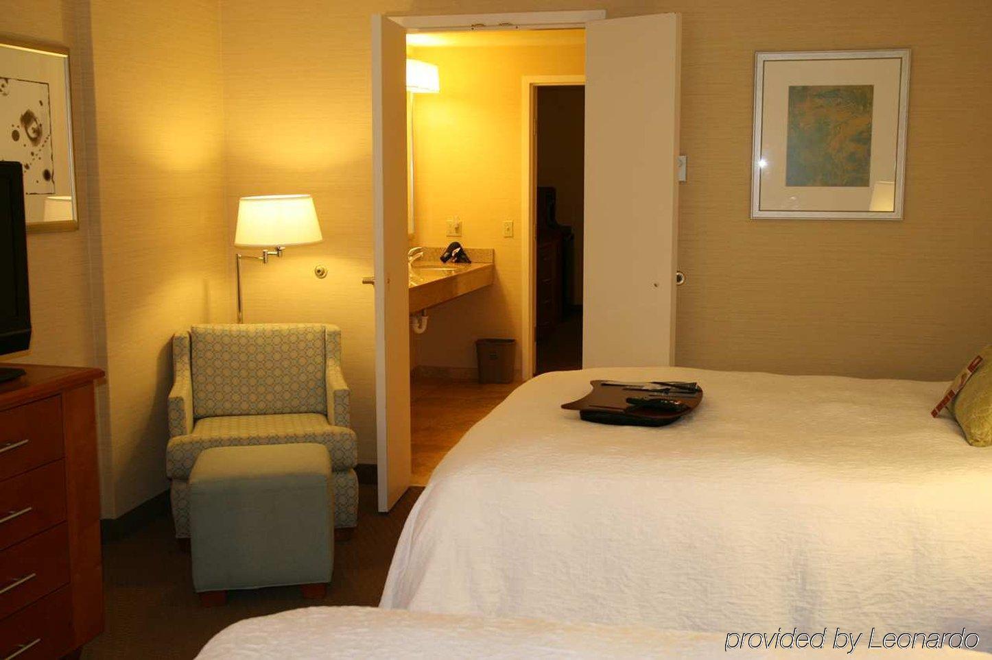 Hampton Inn & Suites Milwaukee Downtown Szoba fotó