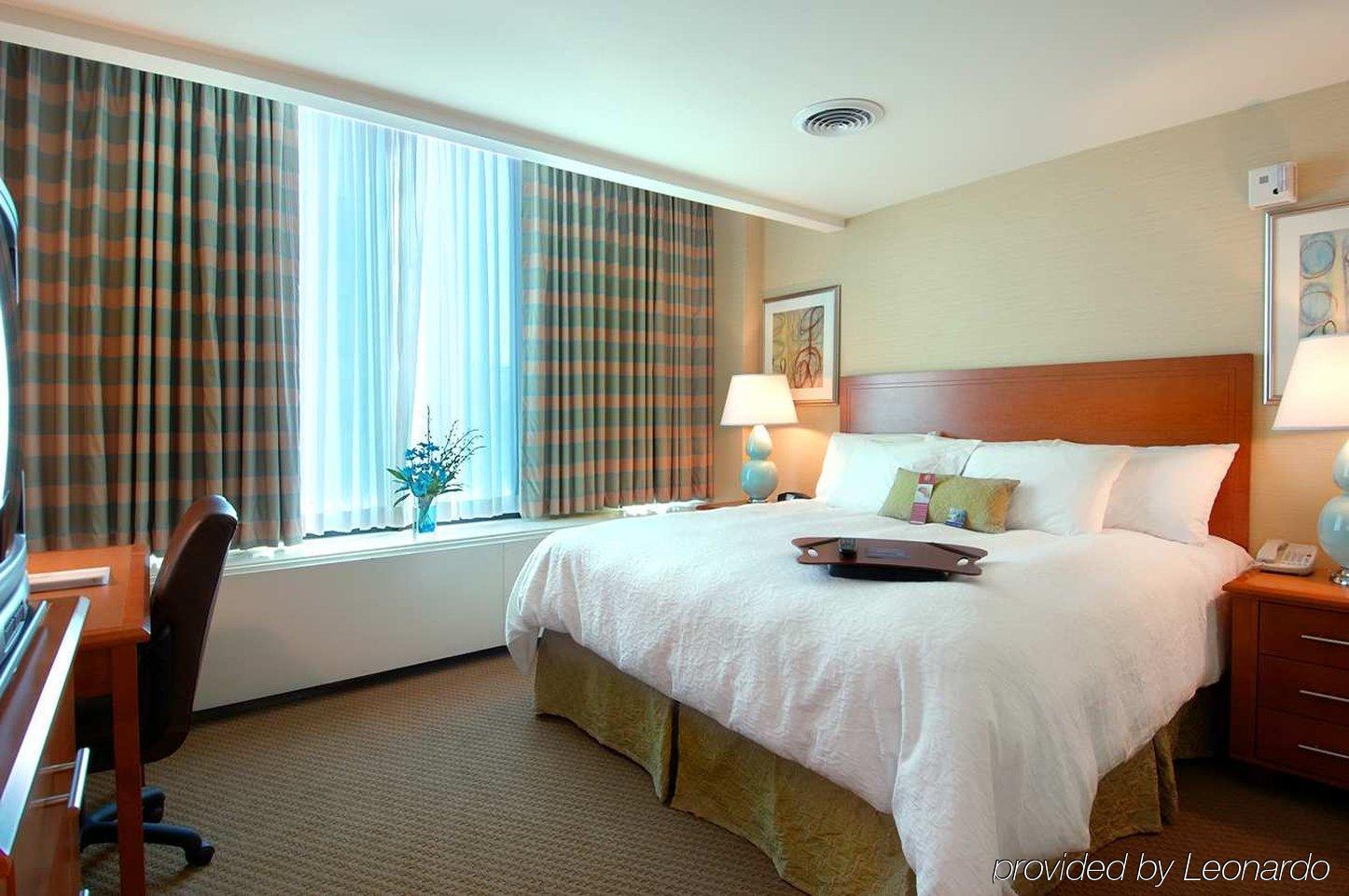 Hampton Inn & Suites Milwaukee Downtown Szoba fotó